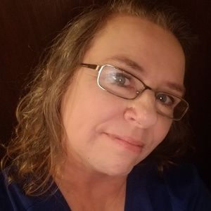 Meet your Posher, Carol